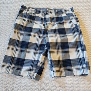 Islandia Clothing Co. Plaid Shorts Size 34